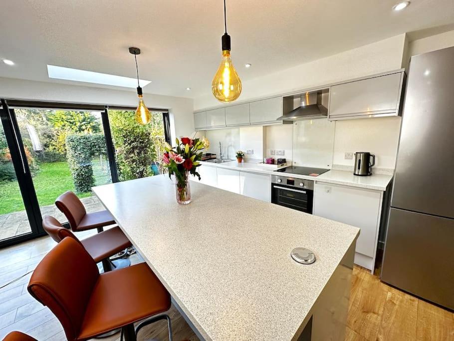 Hutchcomb Villa, 4 Bed Luxury House,Oxford+Parking Bagian luar foto